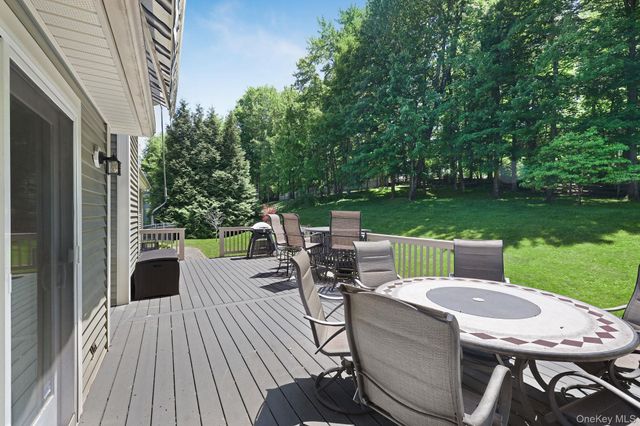 42 Somerset Lane, Warwick, NY 10990