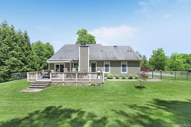 42 Somerset Lane, Warwick, NY 10990