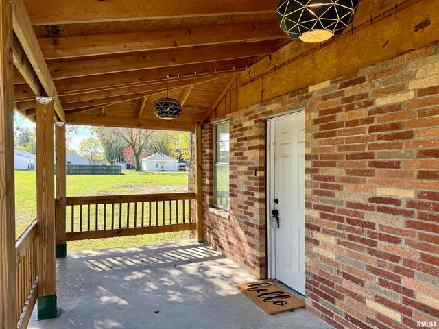 1103 W Boulevard St Apt B And, Marion, IL 62959