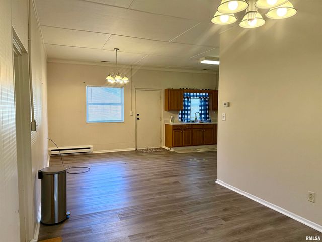 1103 W Boulevard St Apt B And, Marion, IL 62959