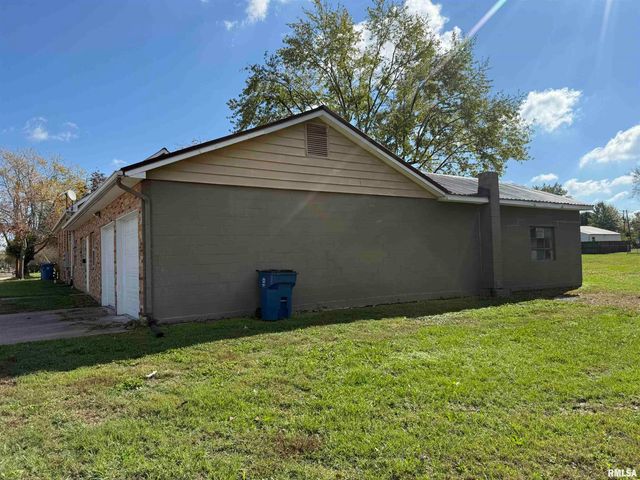 1103 W Boulevard St Apt B And, Marion, IL 62959