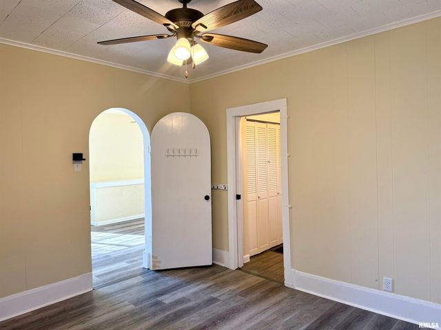 1103 W Boulevard St Apt B And, Marion, IL 62959