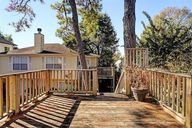 2424 Brun Street, Houston, TX 77019