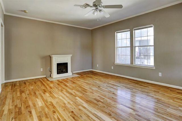 2424 Brun Street, Houston, TX 77019
