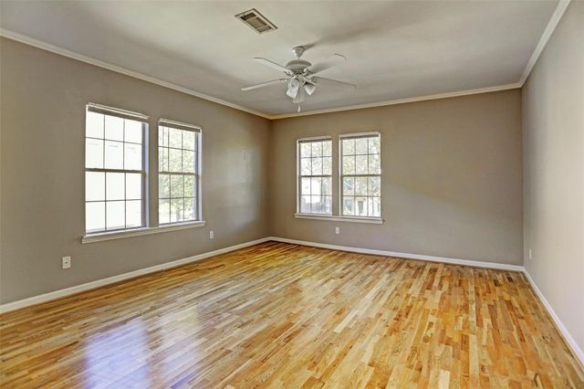 2424 Brun Street, Houston, TX 77019