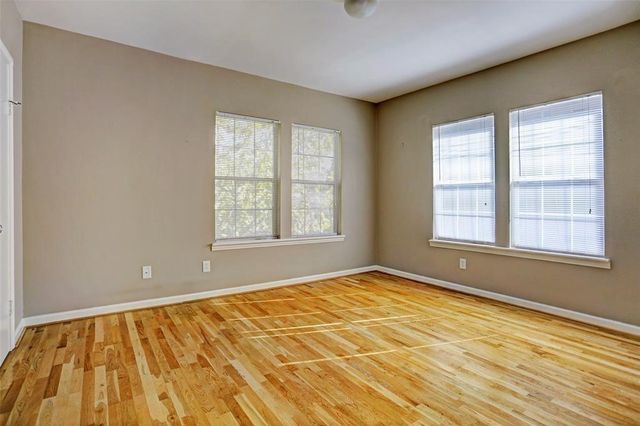 2424 Brun Street, Houston, TX 77019