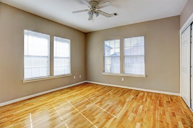 2424 Brun Street, Houston, TX 77019
