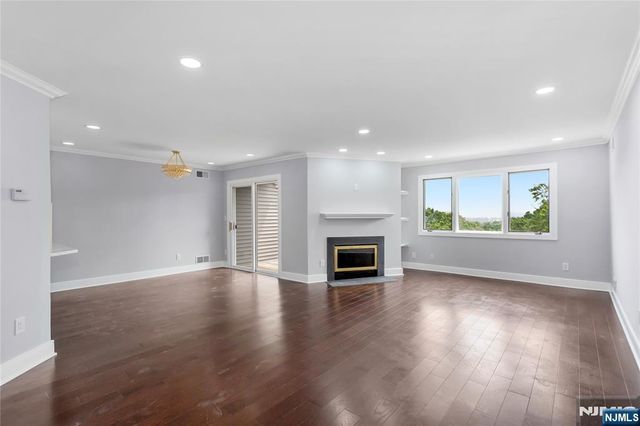 604 Skyline Drive 604, Haledon, NJ 07508
