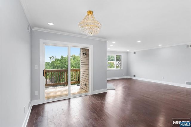 604 Skyline Drive 604, Haledon, NJ 07508