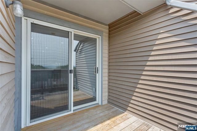 604 Skyline Drive 604, Haledon, NJ 07508