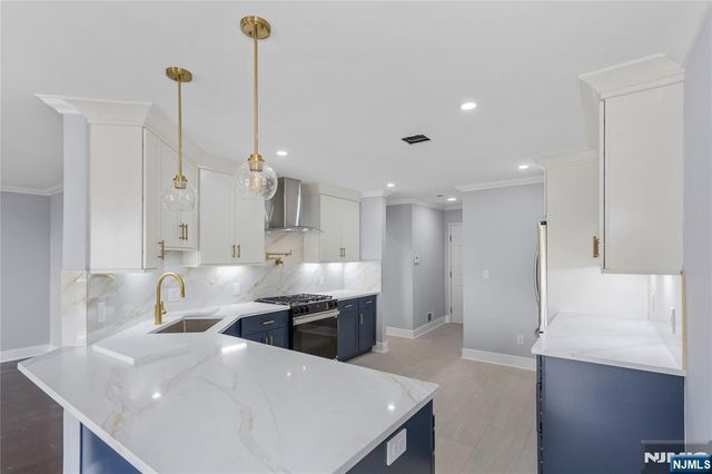 604 Skyline Drive 604, Haledon, NJ 07508