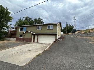1031 16th Avenue, Clarkston, WA 99403