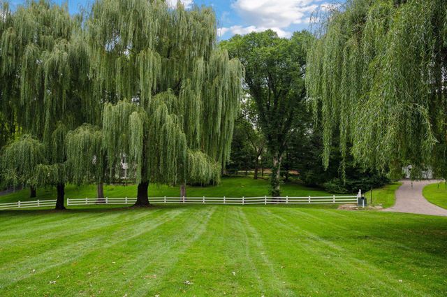 12 Merilane Avenue, Edina, MN 55436