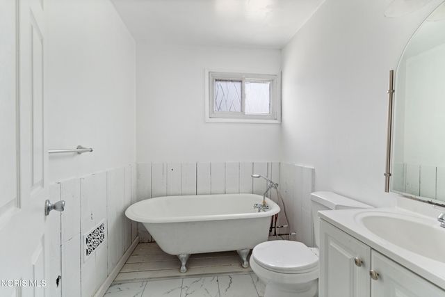 2226 Peabody Avenue, Toledo, OH 43614
