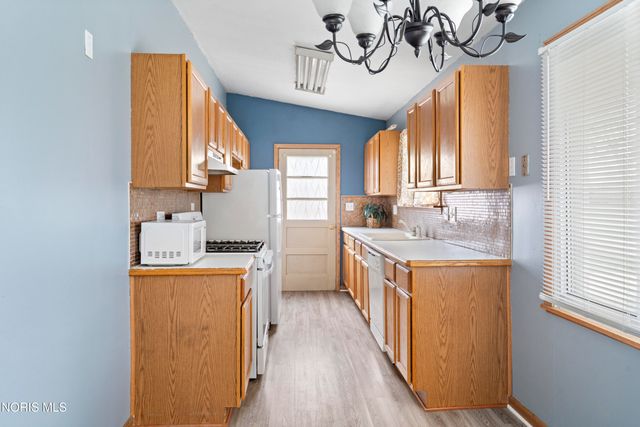 2226 Peabody Avenue, Toledo, OH 43614
