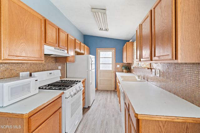 2226 Peabody Avenue, Toledo, OH 43614