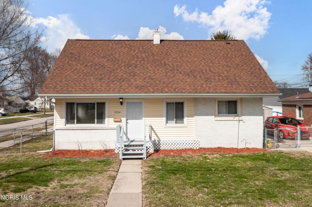 2226 Peabody Avenue, Toledo, OH 43614