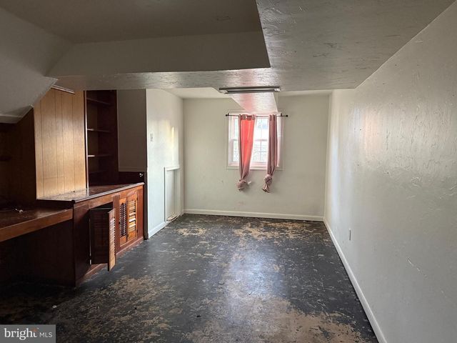 2461 RALEIGH DR, York, PA 17402