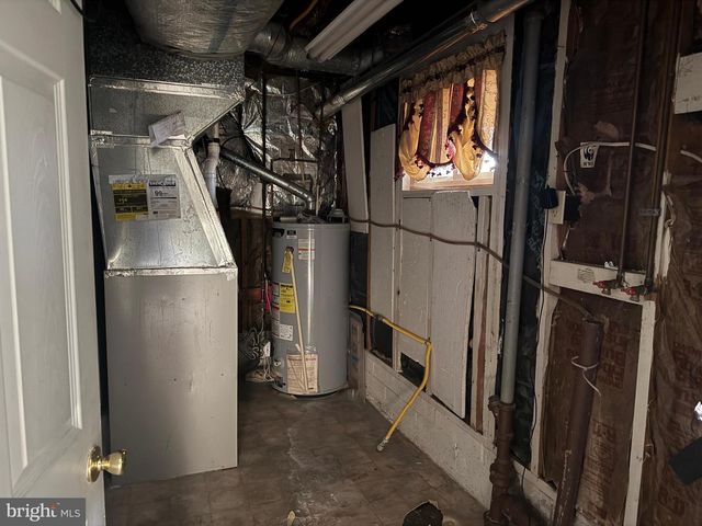 2461 RALEIGH DR, York, PA 17402