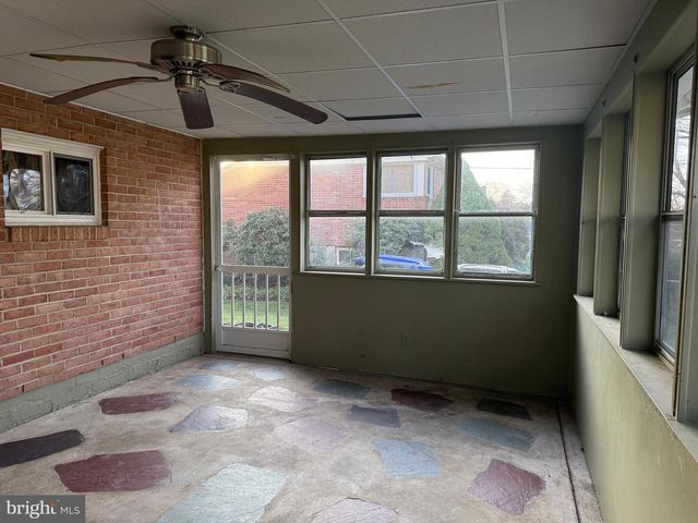 2461 RALEIGH DR, York, PA 17402