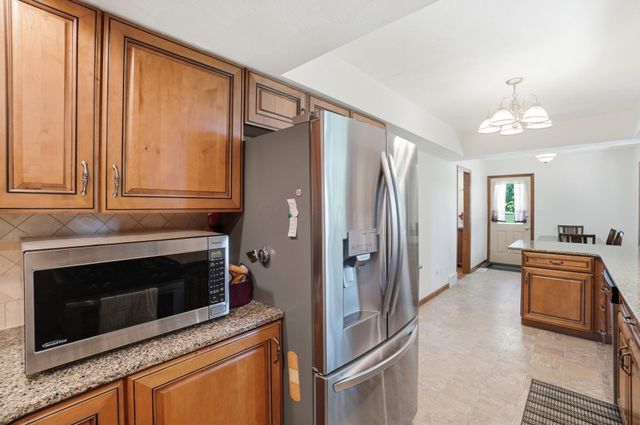 2262 Lewis Center Road, Lewis Center, OH 43035