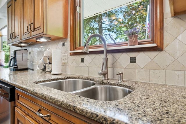 2262 Lewis Center Road, Lewis Center, OH 43035