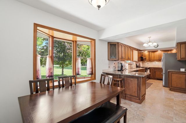 2262 Lewis Center Road, Lewis Center, OH 43035