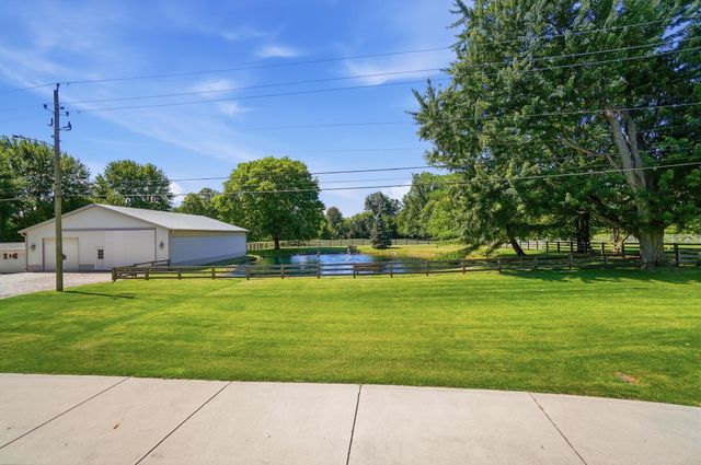 2262 Lewis Center Road, Lewis Center, OH 43035