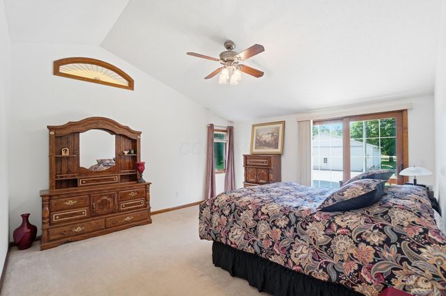2262 Lewis Center Road, Lewis Center, OH 43035