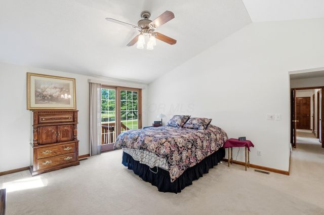 2262 Lewis Center Road, Lewis Center, OH 43035
