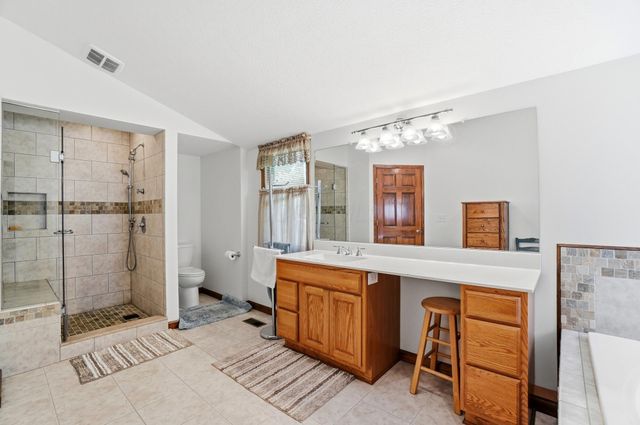 2262 Lewis Center Road, Lewis Center, OH 43035