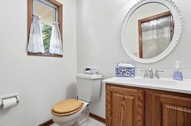 2262 Lewis Center Road, Lewis Center, OH 43035