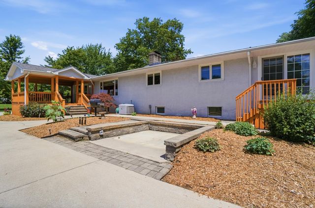 2262 Lewis Center Road, Lewis Center, OH 43035