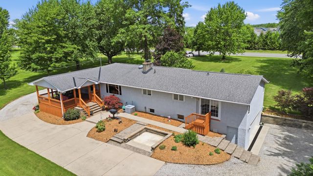 2262 Lewis Center Road, Lewis Center, OH 43035