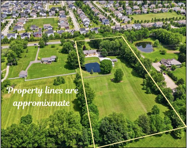 2262 Lewis Center Road, Lewis Center, OH 43035