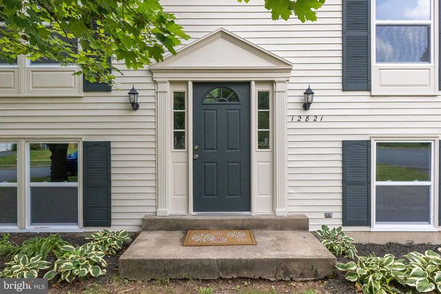 12821 LONGLEAF LN, Herndon, VA 20170
