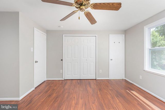 12821 LONGLEAF LN, Herndon, VA 20170