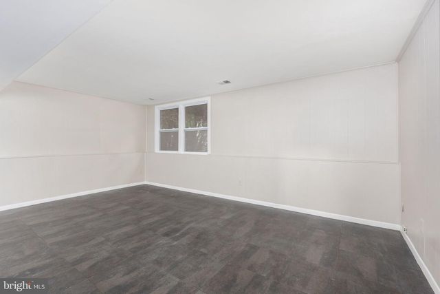 12821 LONGLEAF LN, Herndon, VA 20170