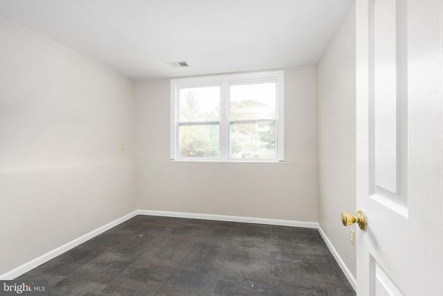 12821 LONGLEAF LN, Herndon, VA 20170