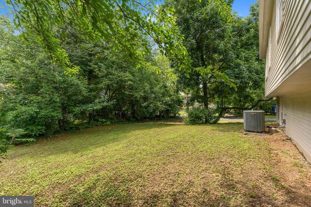 12821 LONGLEAF LN, Herndon, VA 20170