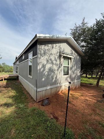 332331 E May Road, Wellston, OK 74881