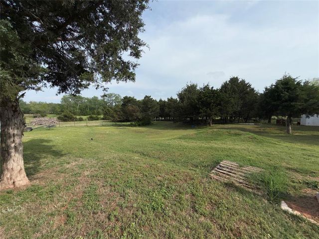 332331 E May Road, Wellston, OK 74881
