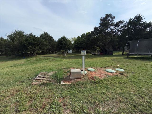 332331 E May Road, Wellston, OK 74881