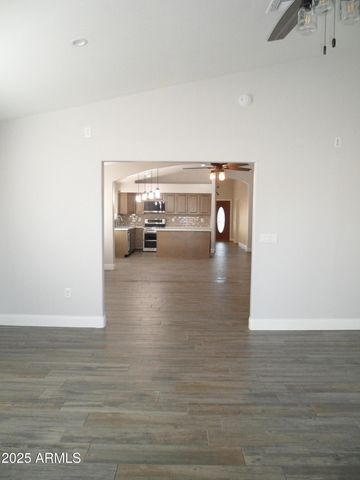 7864 E Osage Avenue, Mesa, AZ 85212