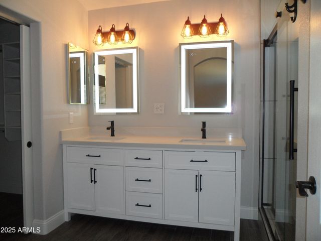 7864 E Osage Avenue, Mesa, AZ 85212