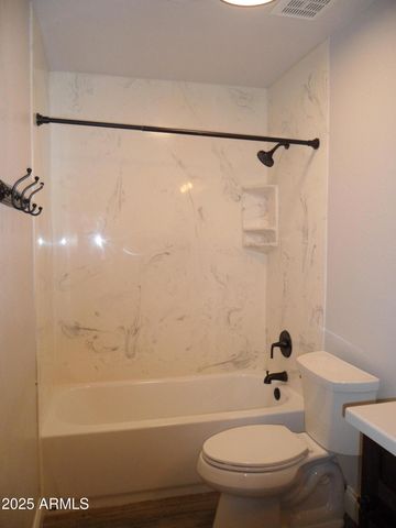 7864 E Osage Avenue, Mesa, AZ 85212