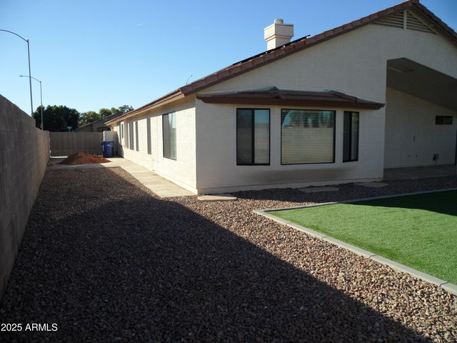 7864 E Osage Avenue, Mesa, AZ 85212