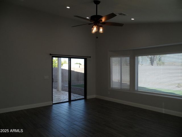 7864 E Osage Avenue, Mesa, AZ 85212