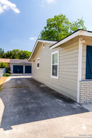 1426 Logwood Ave, San Antonio, TX 78221
