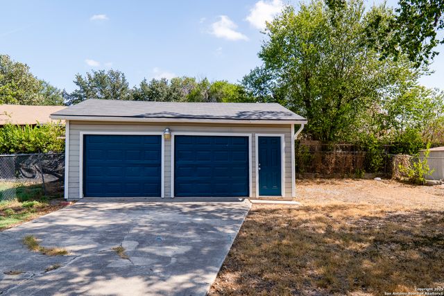 1426 Logwood Ave, San Antonio, TX 78221